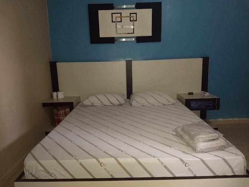 Hotel Flex In Osasco Kültér fotó